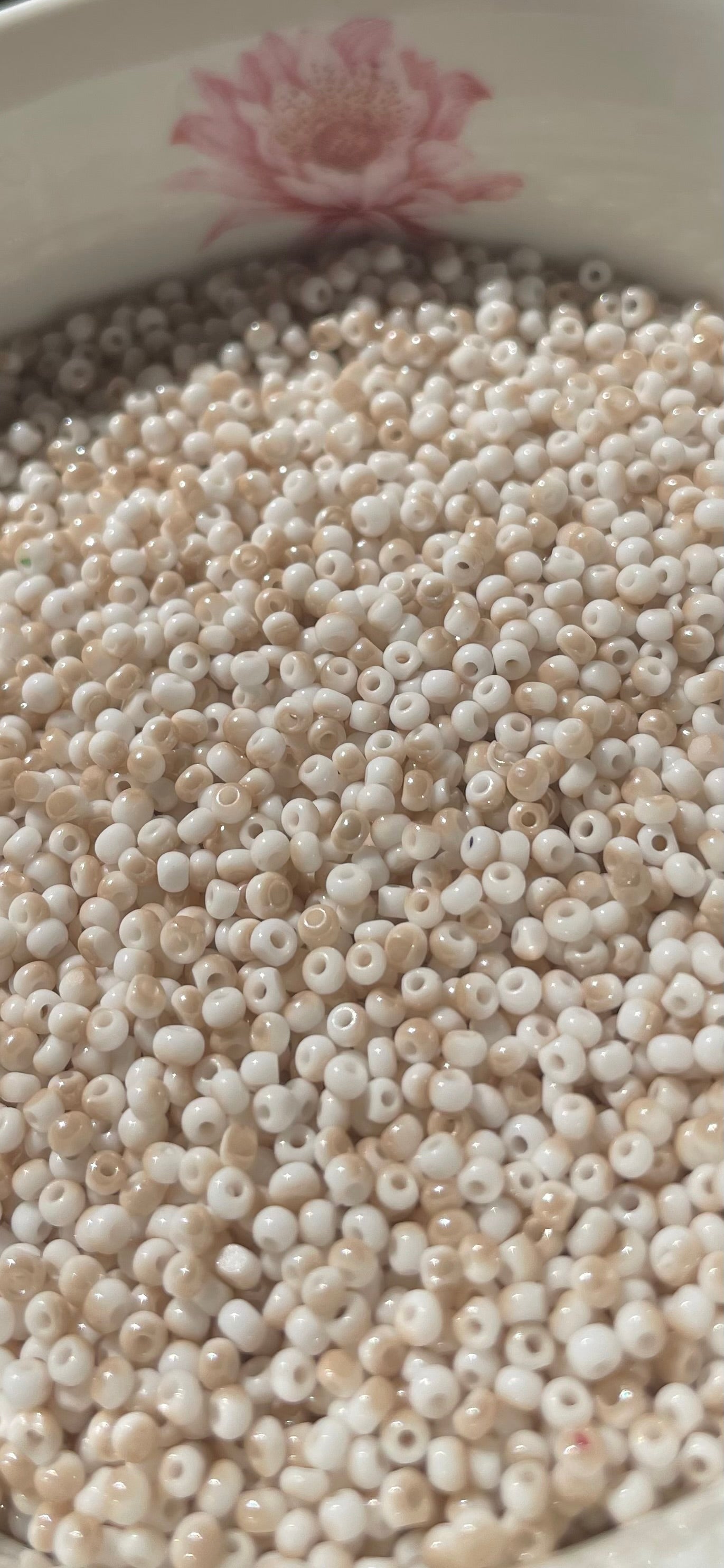 Opaque Chalk White Golden Honey 10g