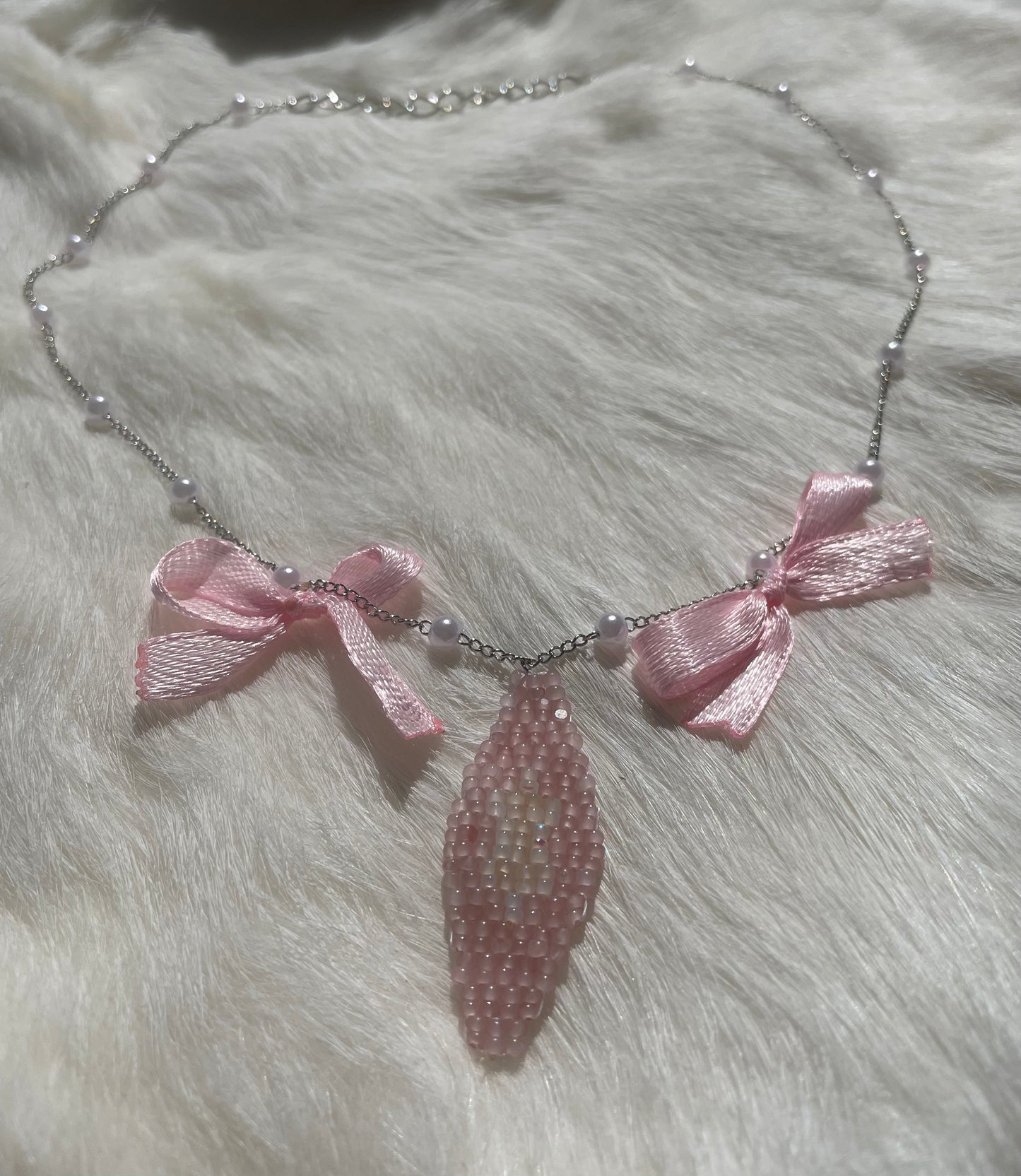 Coquette true cut necklace