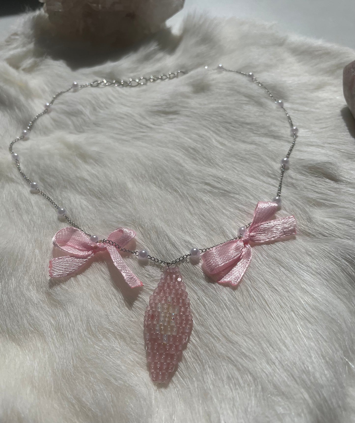 Coquette true cut necklace