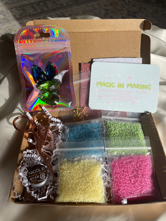 Summer Box Deluxe Beading Kit